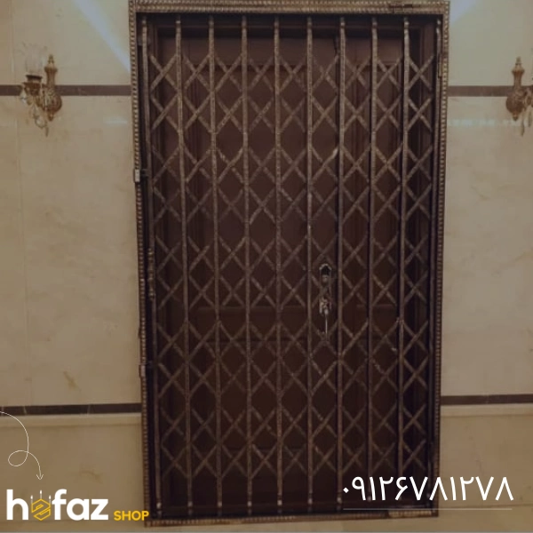 جدول مقایسه قیمت درب آکاردئونی بر اساس تک لایه یا چند لایه بودن